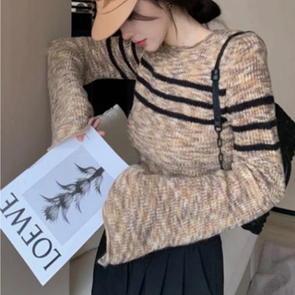 SHEIN Striped Pattern Crop Sweater size Small - Picture 3 of 11